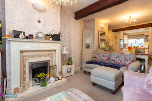 Sitting room- click for photo gallery